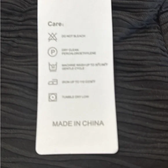 Elegant Black‎ Pencil Skirt - Picture 3 of 5